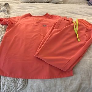 Women’s figs scrub set! TALL PANTS